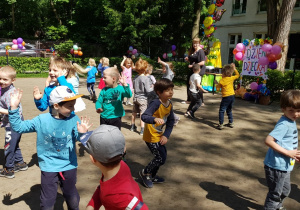 Zabawa taneczna z okazji Dnia Dziecka